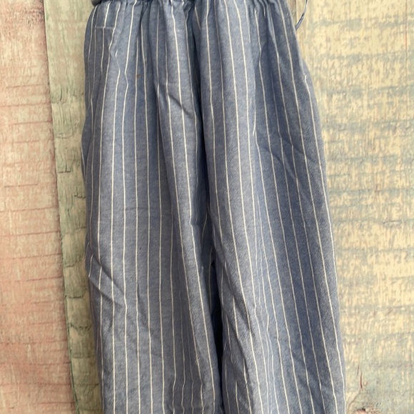 - Good used condition Woman’s Sienna Sky wide leg, jumpsuit capri. Size is… - Picture 4 of 15